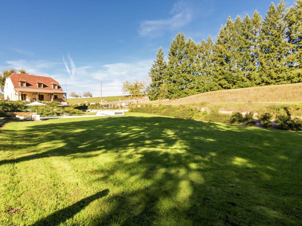 Luxury Villa With Pool On The Edge Of Montignac エクステリア 写真