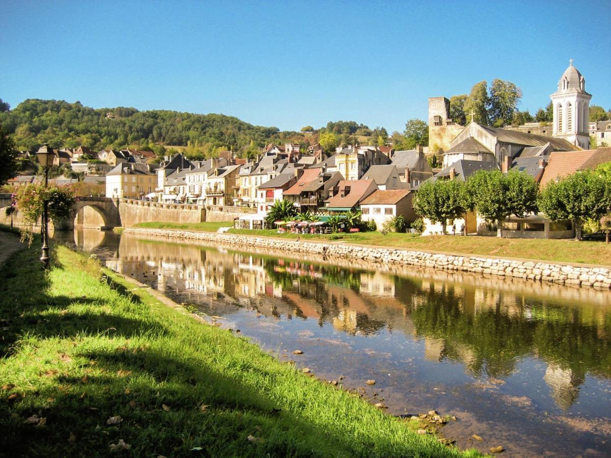 Luxury Villa With Pool On The Edge Of Montignac エクステリア 写真